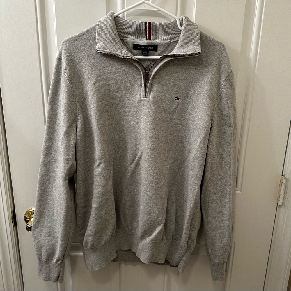 Vintage 💎 Y2K Tommy Hilfiger quarter zip sweater